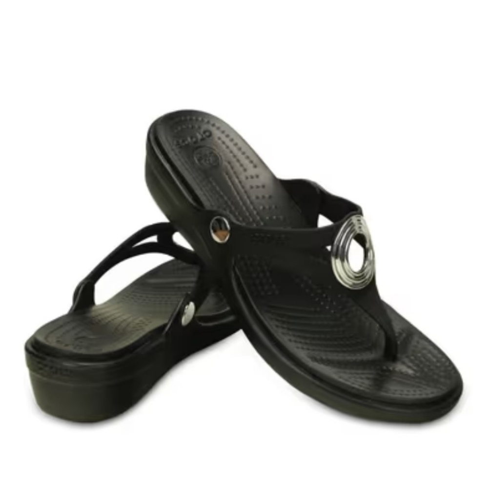 CROCS Black Sanrah Sandle